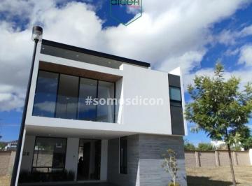 Casa · 284m² · 3 Recámaras · 2 Estacionamientos · Casa en Venta Lomas de Angelópolis III