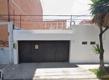 Casa de 3 habitaciones, Benito Juárez · Amplia Casa en Independencia de Remate Bancario!