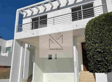 Casa · 200m² · 3 Recámaras · Casa en Fraccionamiento en Renta en Lomas de Angelópolis