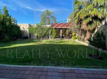 Casa · 454m² · 4 Recámaras · 3 Estacionamientos · Casa Venta en Tabachines, Jurica Queretaro