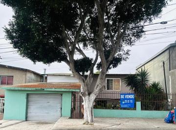 Casa de 5 habitaciones, Playas de Rosarito · Casa en Venta en Rosarito, Colonia Lucio Blanco