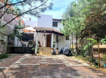 Casa · 230m² · 3 Recámaras · 4 Estacionamientos · Casa - Fraccionamiento Coto del Angel
