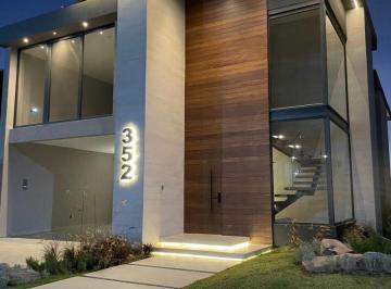 Casa de 3 habitaciones, León · Casa con 400 m² de Terreno, 3 Recámaras en Venta en La Campiña del Bosque