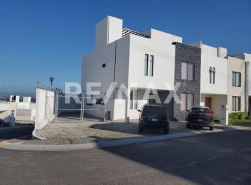Casa · 224m² · 3 Recámaras · 4 Estacionamientos · Venta de Casa en Punta Esmeralda, Corregidora Querétaro - (4)