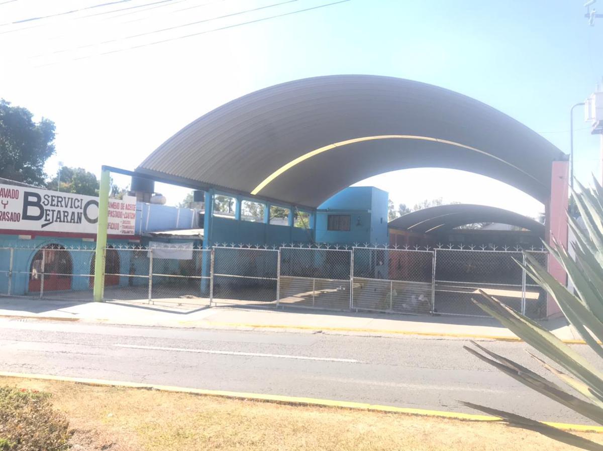 Commercial Property on Main Avenue, Tonatico