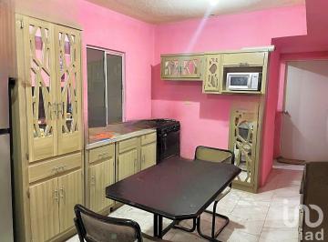 Casa · 193m² · 4 Recámaras · 2 Estacionamientos · Casa en Venta Parajes de San Isidro