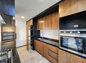 Casa en condominio de 5 habitaciones, San Pedro Cholula · Casa en Venta en Zerezotla San Pedro Cholula