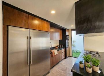 Casa en condominio de 5 habitaciones, San Pedro Cholula · Casa en Venta en Zerezotla San Pedro Cholula