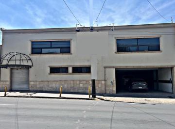 Edificio · 677m² · 10 Estacionamientos · Edificio Comercial en Venta Zona Centro Cuu