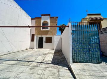 Casa · 130m² · 2 Recámaras · 2 Estacionamientos · Casa en Venta en Colonia Molino del Rey, Guadalupe N. L