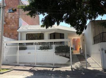 Casa de 2 habitaciones, Guadalajara · Providencia Casa de 1 Planta en Venta