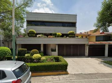 Casa de 5 habitaciones, Naucalpan de Juárez · Casa en Venta en Ciudad Satelite