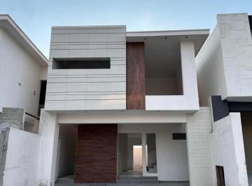Casa · 205m² · 3 Recámaras · 2 Estacionamientos · Casa en Monte Sabino Residencial