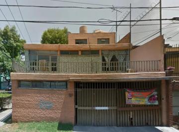 Casa de 4 habitaciones, Coyoacán · Venta en Remate Bancario en Prado Churubusco Coyoacán a 10 Minutos de La Cineteca Nacional.