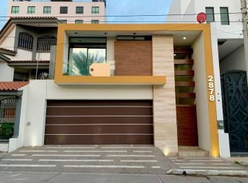 Casa · 312m² · 3 Recámaras · 2 Estacionamientos · Casa en Venta en Montebello