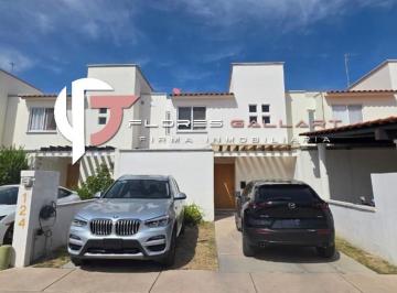 Casa en condominio · 130m² · 2 Recámaras · 2 Estacionamientos · Casa en Venta en El Fraccionamiento Yalta Campestre Al Norponiente de La Ciudad de Aguascalientes