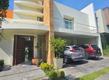 Casa de 4 habitaciones, Zapopan · Casa en Venta en Las Cumbres Residencial
