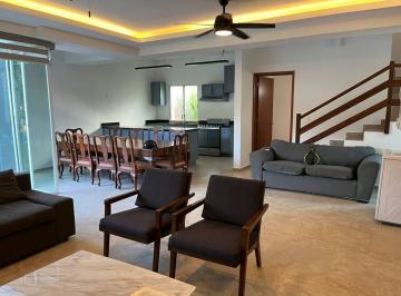 Casa · 250m² · 3 Recámaras · 1 Estacionamiento · Casa 3 Recámaras en Renta Selvamar Playa del Carmen con Paneles Solares y Alberca