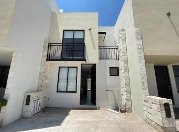 Casa en condominio · 107m² · 3 Recámaras · 2 Estacionamientos · Venta Casa con Recamara en Planta Baja - (4)