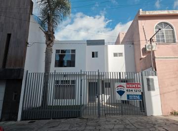 Casa · 128m² · 3 Recámaras · 1 Estacionamiento · Venta de Casa - (4)