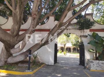 Local comercial · 548m² · 134 Estacionamientos · Local de Renta - (4)