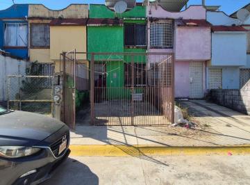 Casa · 75m² · 2 Recámaras · 1 Estacionamiento · Casa en El Fraccionamiento Milenia, Calle Progreso