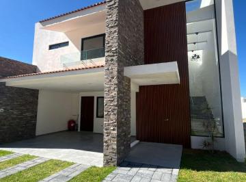 Casa de 3 habitaciones, Puebla · Exclusiva Residencia en Venta Ubicada en Puerta de Hierro