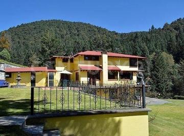 Casa · 400m² · 4 Recámaras · 3 Estacionamientos · Venta de Casa en Jilotzingo Estado de México