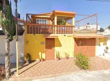 Casa de 4 habitaciones, Texcoco · Casa en Venta en Texcoco de Mora