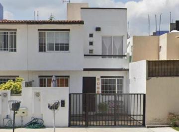 Casa de 3 habitaciones, Corregidora · Casa en Venta Santuarios del Cerrito Queretaro