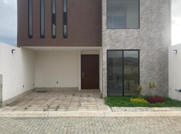 Casa · 200m² · Venta de Casa en Fraccionamiento Platino