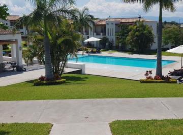 Casa de 3 habitaciones, Xochitepec · Casa con 115 m² Superficie de Terreno y 3 Recámaras en Venta, Vista Santa Fe