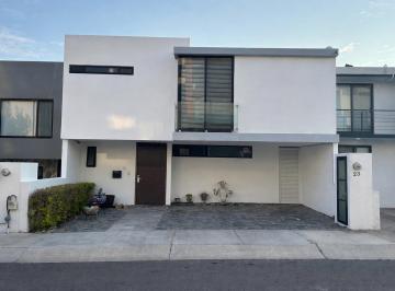 Casa de 3 habitaciones, El Marqués · Linda Casa en Venta en Zibata Privada Acacia