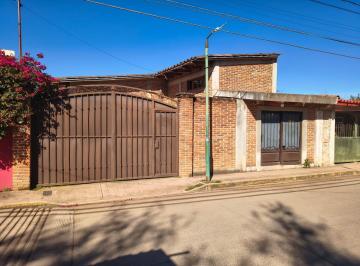 Casa · 120m² · 3 Recámaras · 1 Estacionamiento · Casa en Venta en Zacatlán con Local Comercial. - (4)