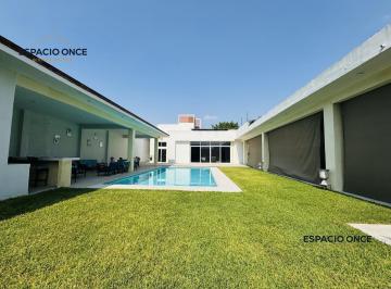 Casa · 577m² · 4 Recámaras · 6 Estacionamientos · Casa en Fraccionamiento Las Fincas