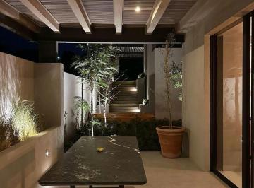Terreno / Lote · 549m² · 4 Recámaras · Espectacular Casa en Amanali Lujo y Confort