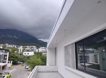 Casa de 4 habitaciones, Monterrey · Residencia en Venta Terreno Plano 4 Recamaras Monterrey Sierr Alta Carretera Nacional