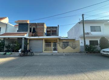 Casa de 2 habitaciones, Mazatlán · Casa en Venta en Insurgentes, Muy Cerca a La Uas