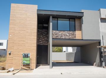 Casa · 264m² · 3 Recámaras · 2 Estacionamientos · Casa en Venta - Fraccionamiento Altares Residencial
