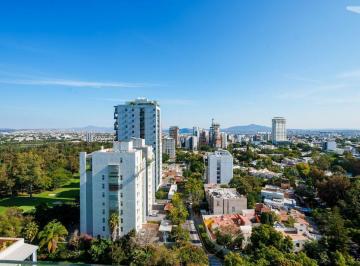 Departamento · 125m² · 2 Recámaras · 2 Estacionamientos · Increible Departamento Country Club Torre Imperia