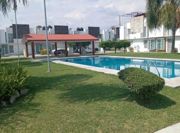 Casa en condominio de 3 habitaciones, Yautepec · Casa en Venta en Yautepec Morelos. Alberca, Vigilancia, Condominio.