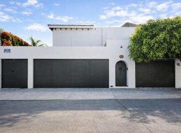 Casa de 3 habitaciones, Guadalajara · Casa en Venta Bosques de La Victoria | Casa en Esquina | 444 m²