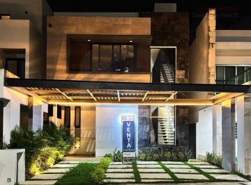 Casa · 302m² · 4 Recámaras · 3 Estacionamientos · Casa en Venta Aqua By Cumbres