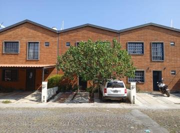 Casa de 3 habitaciones, Villa de Alvarez · Casa en Venta a Tres Cuadras del Hospital Imss en Villa de Álvarez Colima Fracc El Haya
