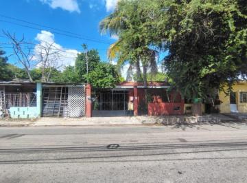Terreno / Lote , Mérida · Venta de Terreno de 1,892 m² con Construcción en Chuburná Hidalgo (Calle Principal 21)