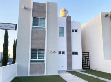 Casa de 3 habitaciones, Saltillo · Casa en Venta en Valle de Los Almendros 1