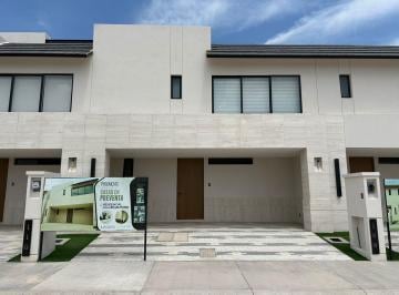 Casa · 185m² · 3 Recámaras · 2 Estacionamientos · Casa en Venta Privanzas Residencial, León, Gto.