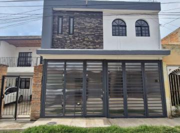 Casa de 5 habitaciones, Tonalá · Casa en Bosques de Tonalá