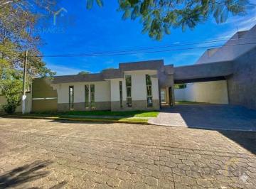 Casa · 480m² · 4 Recámaras · 6 Estacionamientos · Casa en Venta de Una Planta en Xalapa Fraccionamiento Tulipanes Animas Xalapa