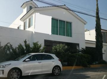 Casa · 350m² · 3 Recámaras · 4 Estacionamientos · Casa en Venta Portal de Cumbres [prolongación Ruiz Cortines]